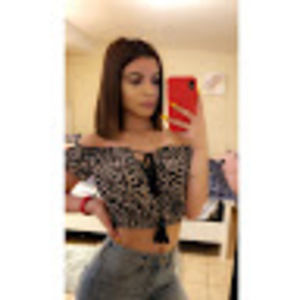 Meet your Posher, Gabriela